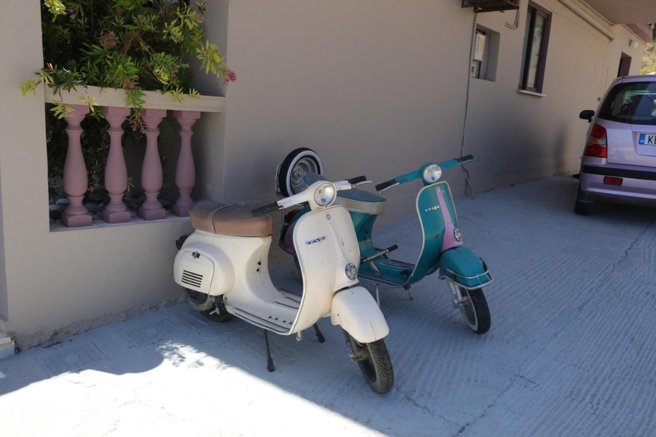 Michaela Hotel Poros  Exterior foto